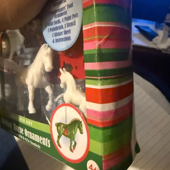 NIB Retired Breyer Holiday Horses Stablemates Ornaments Paint Sets (2)
DIY - Picture 3 of 5